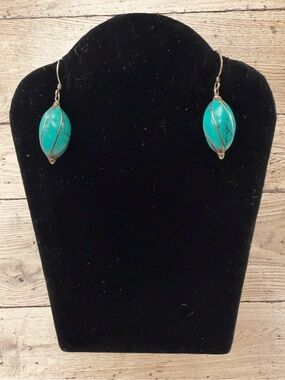 Sterling Silver Green Turquoise Color Dangle Drop Hook Earrings Oval Tribal